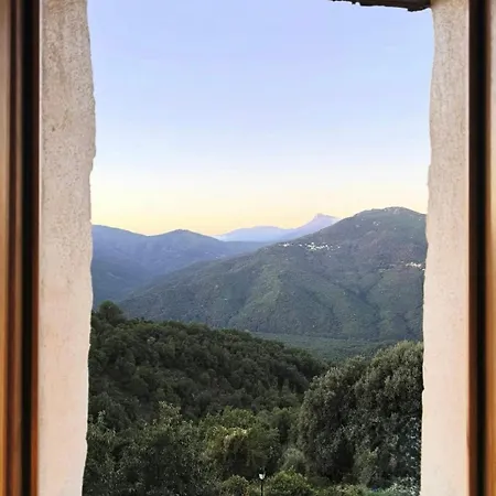 Prázdninový dům With Character In Corsica *